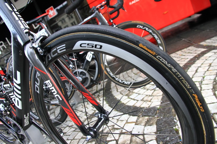 足回りはシマノ WH-9000-C50-TUにコンチネンタル COMPETITION PRO LTD